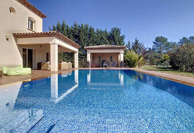 Villa with pool and terrace 4