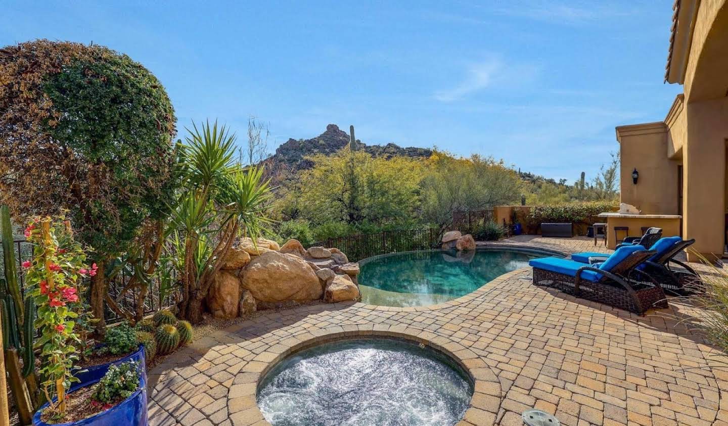 House with pool Scottsdale