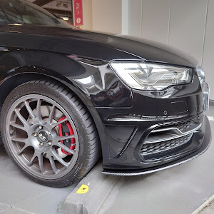 S3 スポーツバック