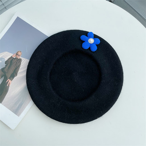 Title 4, Ladies Fashion Sweet Patch Floral Beret