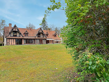 maison à La Ferté-Saint-Cyr (41)