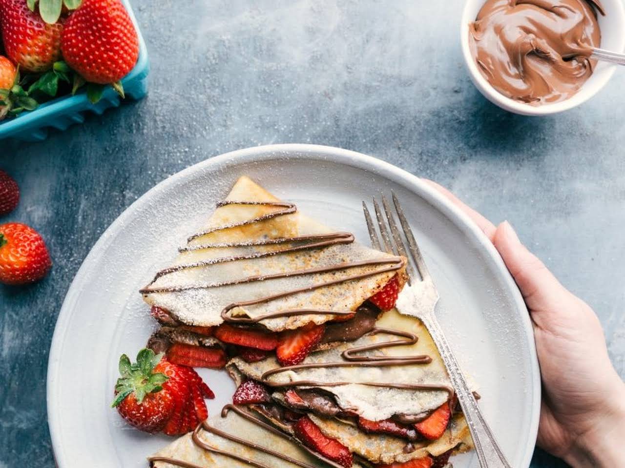 Nutella Crepes (With Strawberries!) - Chelsea's Messy Apron