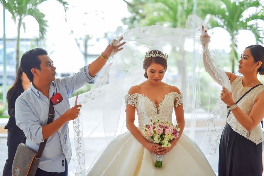 Wedding photographer Alex Añonuevo (alex10652). Photo of 30 January 2019