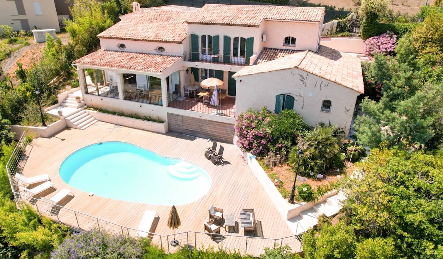 Villa with pool and terrace Le golfe juan