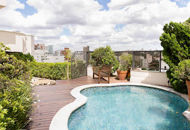 Maison avec jardin et terrasse 1