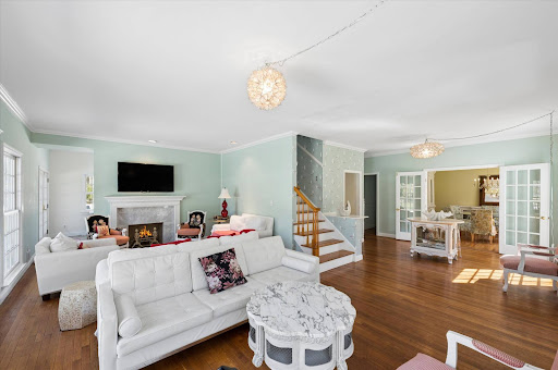 Buy this luxury house in East Hampton (United States) with pool