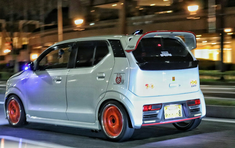 アルト ターボRSの福岡愉快な仲間たち・マフラーをさくっと紹介・ECV・ホントにドノーマル仕様やねー(；・∀・)・いつ終わるの•́ω•̀)？に関するカスタム事例の投稿画像6枚目