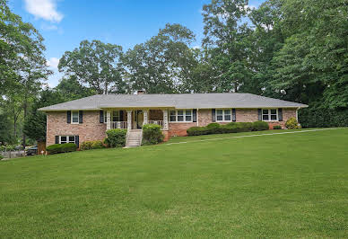 House with pool 7