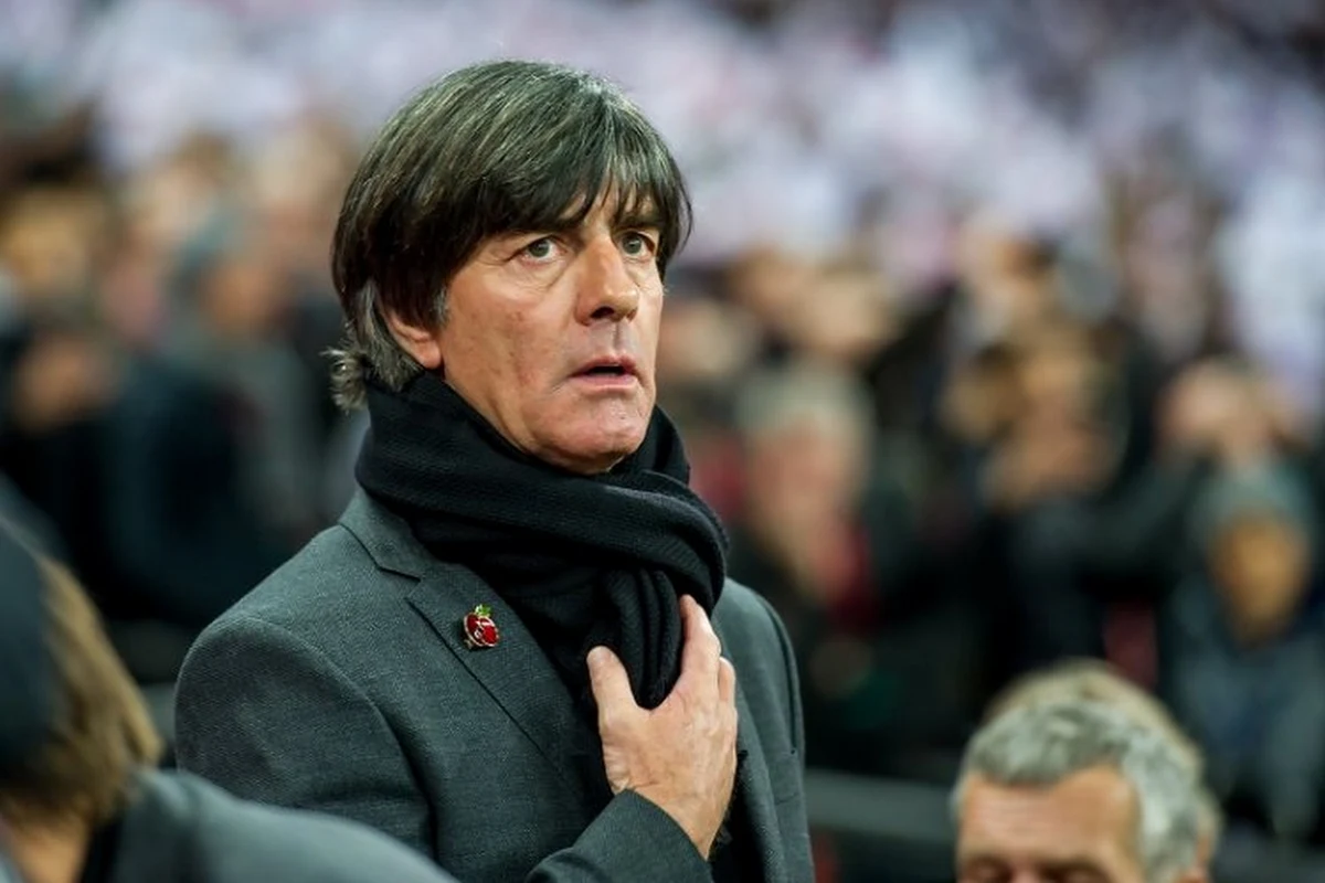 Sur la sellette, Joachim Löw fustige l'arbitrage