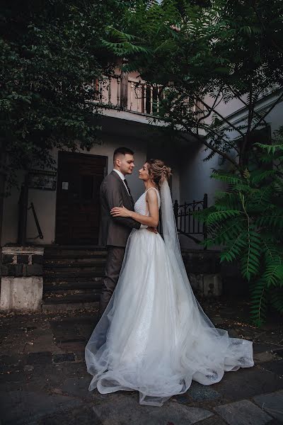 Fotógrafo de bodas Zhenya Maksimyuk (jeymphoto). Foto del 1 de septiembre 2021