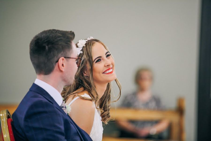 Wedding photographer Liz Wade (lizwade). Photo of 1 July 2019