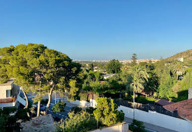 Villa avec piscine et terrasse 2