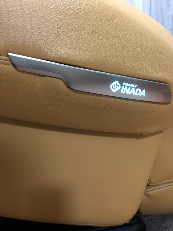 ジムニーシエラのジムニーシエラ・ジムニーシエラJB74・新車納車待ち・シフォンアイボリーメタリック・ガチャガチャに関するカスタム事例の投稿画像3枚目