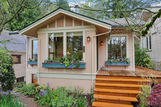 House with window boxes and wooden stairs - Buy this luxury house in Seattle, 2 bedrooms