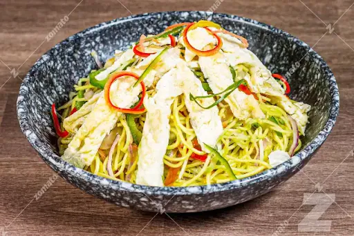 Egg Hakka Noodles