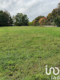 terrain à Essarts en Bocage (85)