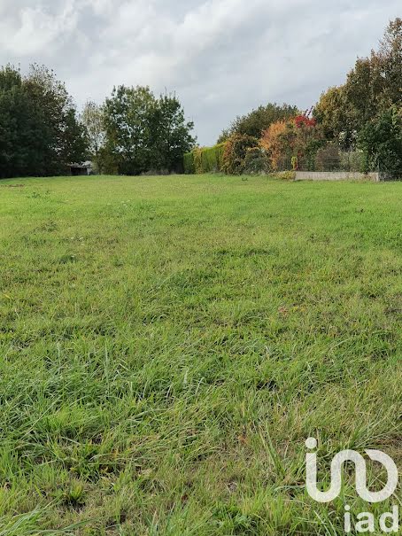 Vente terrain  2200 m² à Essarts en Bocage (85140), 149 000 €