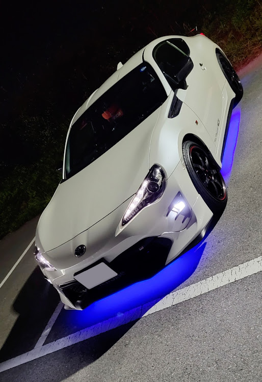 86の86BRZオーナーさんと繋がりたい・アンダーネオン・６月もよろしくお願いします・斜め前・#ワイルドスピードに関するカスタム事例の投稿画像2枚目