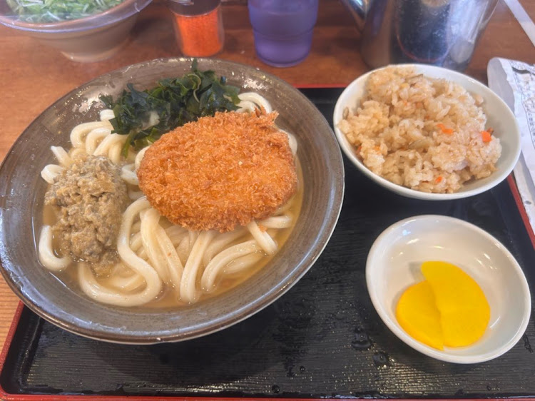 RAV4の桜・春ですね・ドライブ・写活ポイント・いつもいいね👍&コメントありがとうございます🙇🏻‍♂️✨に関するカスタム事例の投稿画像9枚目