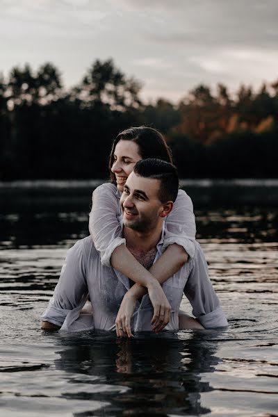 Fotógrafo de casamento Nikolay Volosyuk (nikv). Foto de 25 de junho 2019