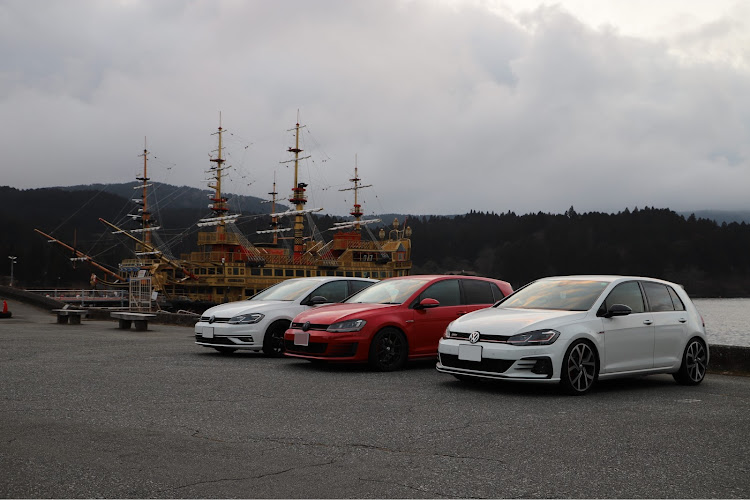 ゴルフのゴルフ7・Volkswagen・フォルクスワーゲン・ゴルフ・左斜め前写真展に関するカスタム事例の投稿画像9枚目