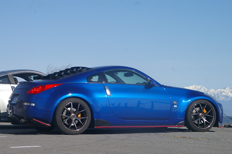 フェアレディZの日産・フェアレディZ・Z33・350zに関するカスタム事例の投稿画像2枚目
