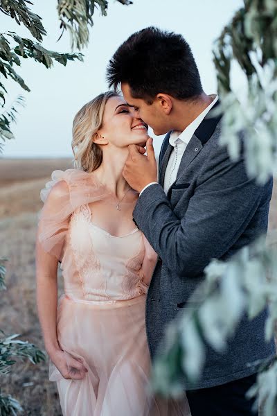 Wedding photographer Galina Mikitinskaya (mikifoto). Photo of 3 October 2017