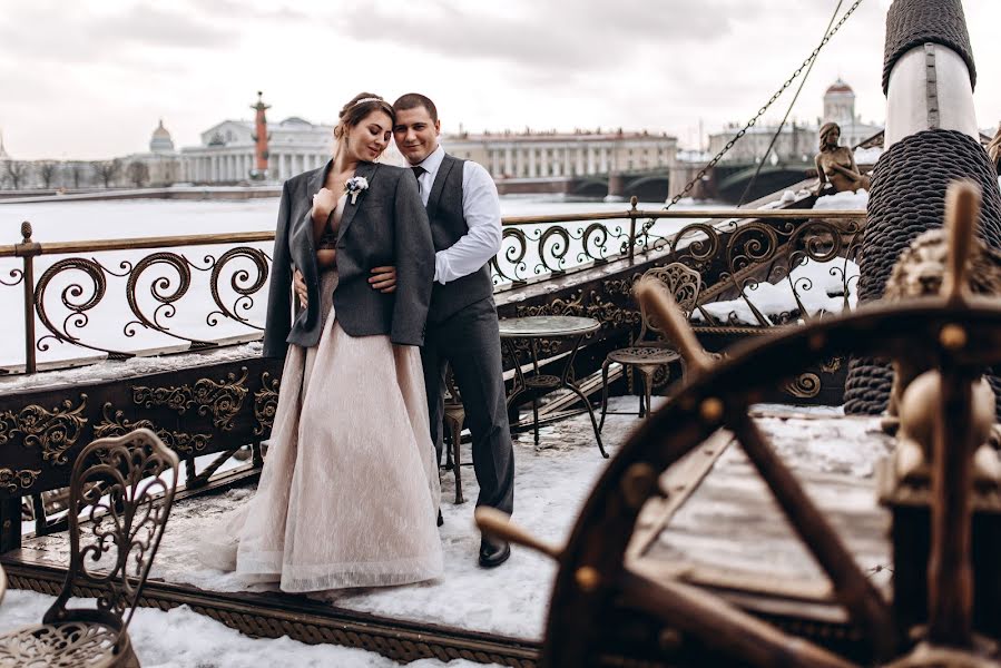 Fotógrafo de casamento Kirill Zaykovskiy (kirillzaikovsky). Foto de 12 de fevereiro 2019