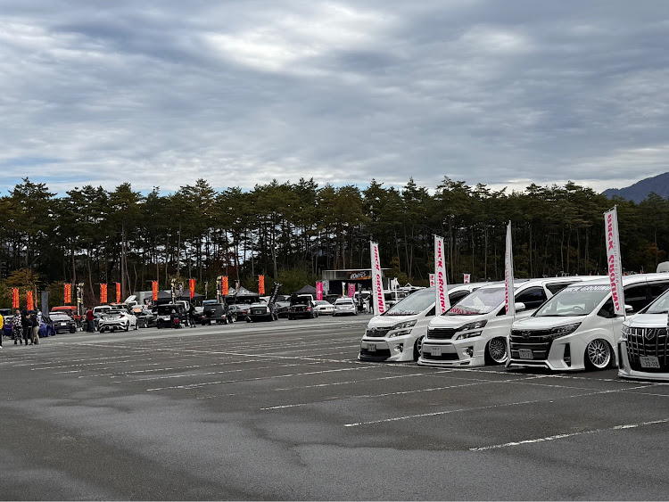 レヴォーグのROWFES VOL.2・富士山パーキング・ROWENに関するカスタム事例の投稿画像3枚目