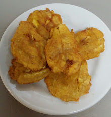 Fried green plantains / Tostones