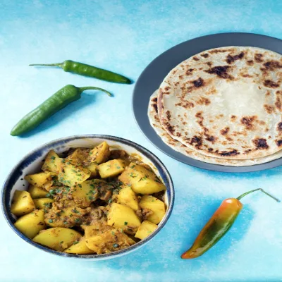 Aloo Jeera Methi (200Ml) + 3 Paratha Combo