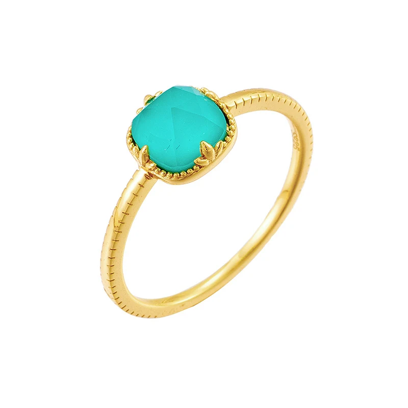 Bague carrée naturelle en turquoise et cristal blanc, bijou élégant et intemporel, un accessoire parfait pour sublimer votre style