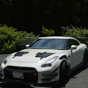 NISSAN GT-R R35