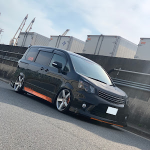 ノア ZRR70W