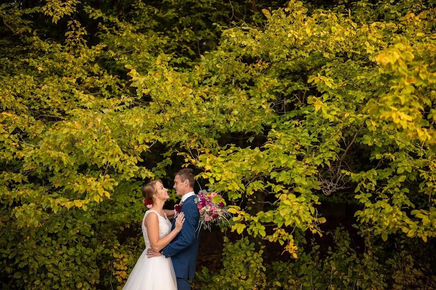 Photographe de mariage Jakub Viktora (viktora). Photo du 1 décembre 2020