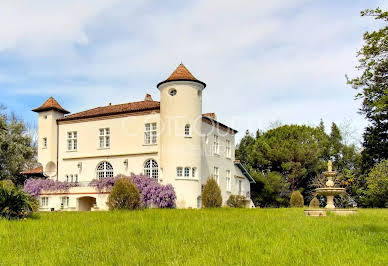 Maison avec piscine et terrasse 19