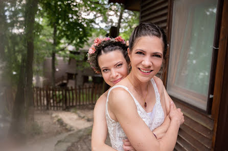 Fotógrafo de casamento Diana Oravecz (oraveczdia). Foto de 23 de julho 2023