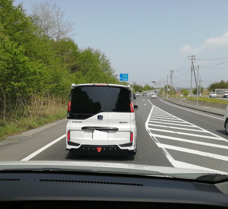 ステップワゴンスパーダの久しぶりのオフ会・ひたすら毒されるに関するカスタム事例の投稿画像2枚目