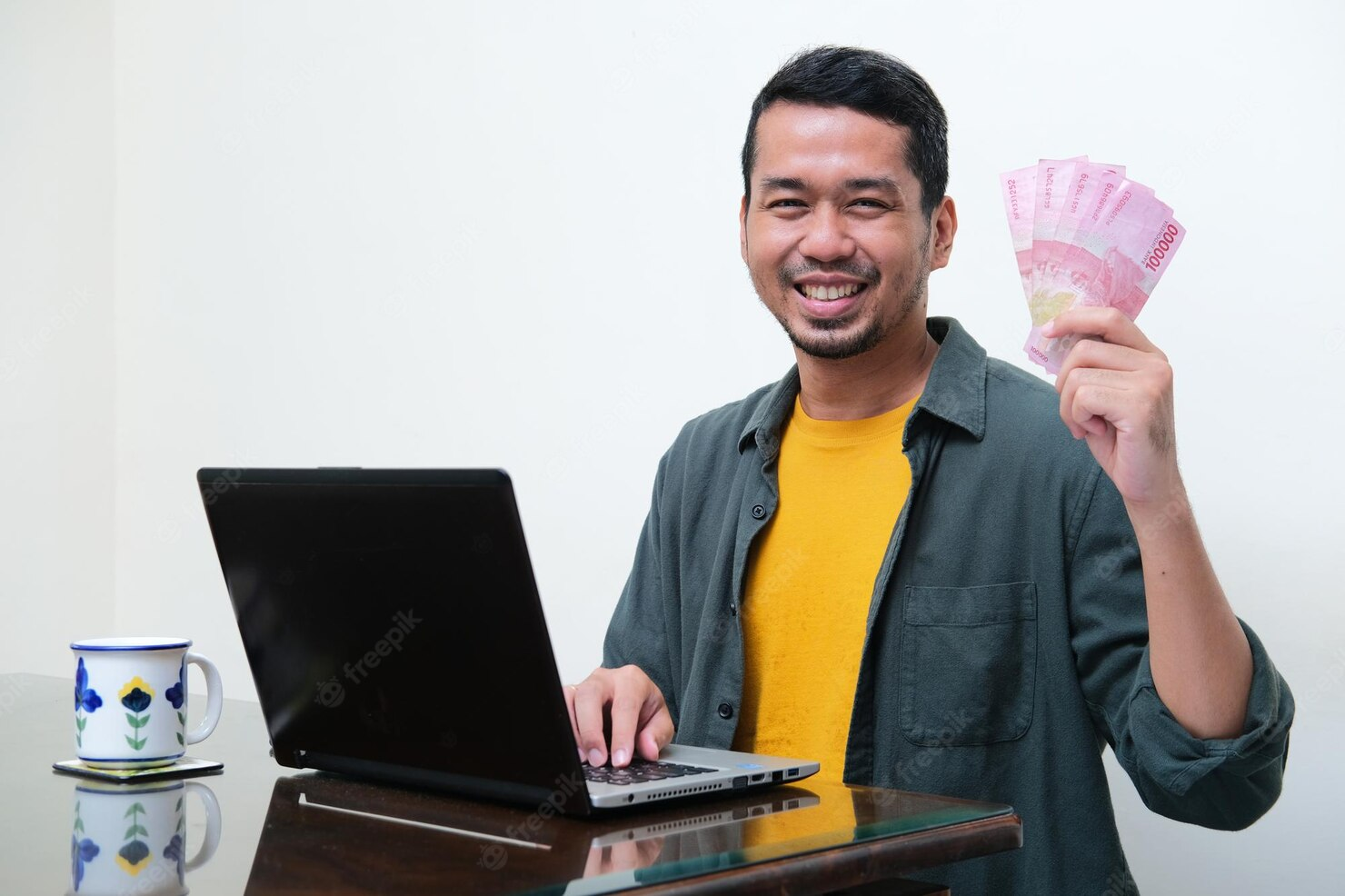 8 Ciri-Ciri Investasi Online Bodong dan Tips Menghindarinya