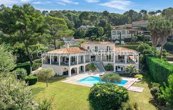 villa à Mougins (06)