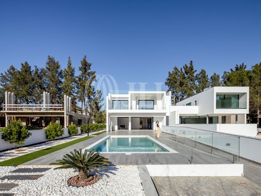 Maison avec jardin et terrasse 4