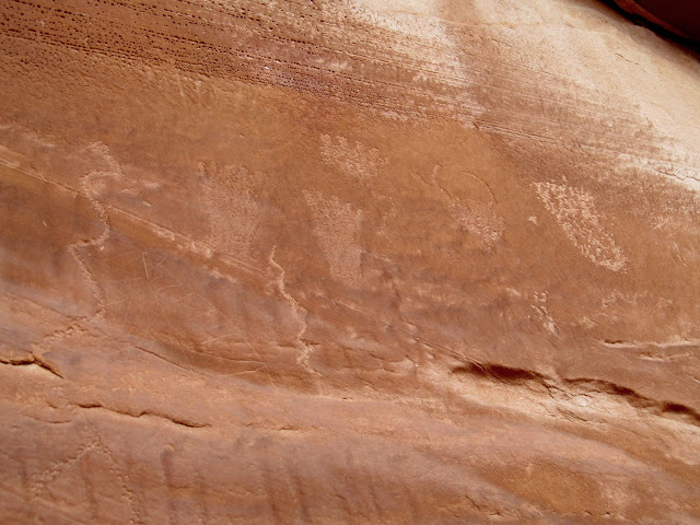 Poison Spring Canyon petroglyphs