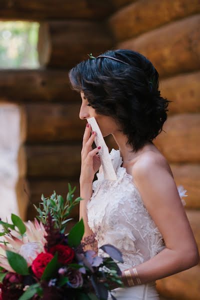 Fotógrafo de casamento Pavel Yavnik (raws). Foto de 24 de fevereiro 2016