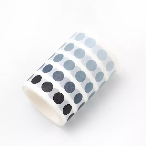 Title 6, Polka dot round slogan sticker