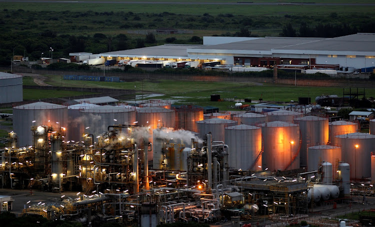 Sapref, SA's largest crude oil refinery, will suspend operations before the end of March as the owners consider selling the plant
