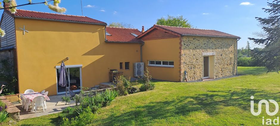 Vente maison 8 pièces 200 m² à La Plaine (49360), 272 000 €