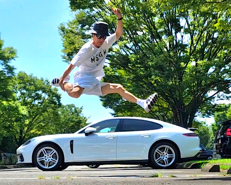 GRヤリスの一眼レフ撮影・ニコン・レンズ比較・洗車の頻度ってどのくらい？・PORSCHEに関するカスタム事例の投稿画像13枚目