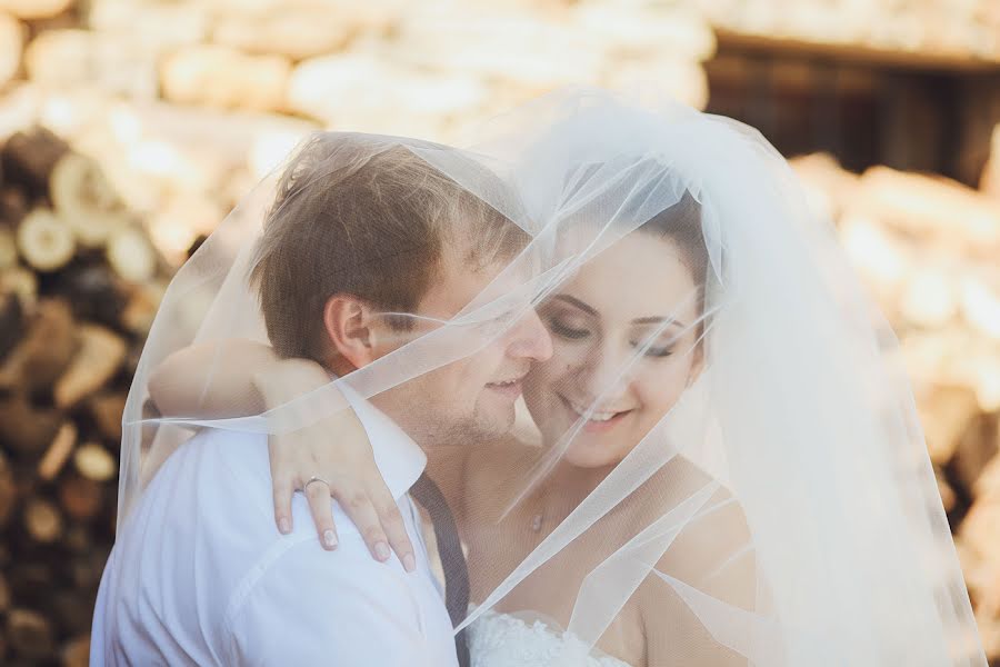 Wedding photographer Zhanna Golovacheva (shankara). Photo of 18 February 2015