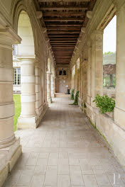 château à Bordeaux (33)