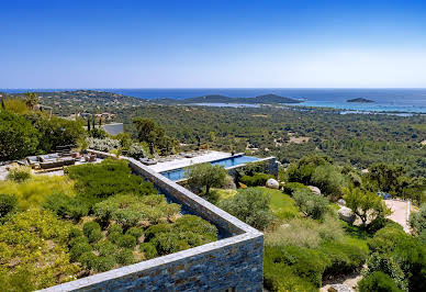 Villa with garden and terrace 3